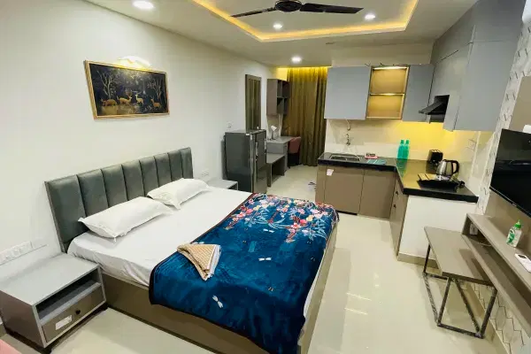 Solitaire Suites Room 2